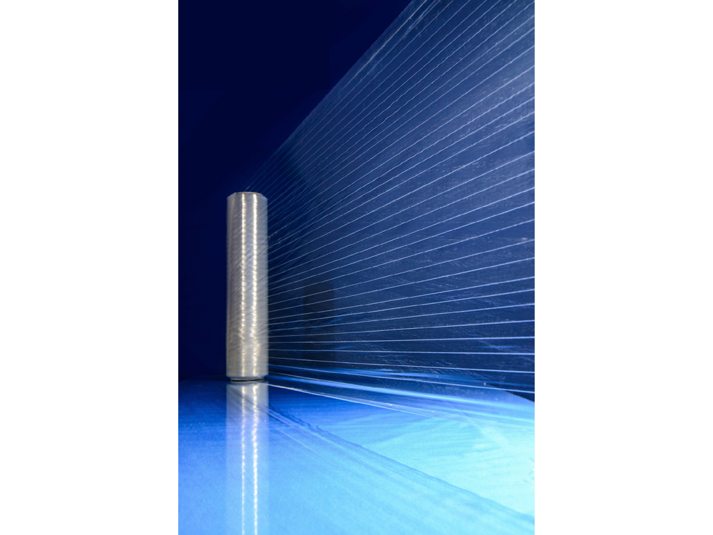 Film machine &eacute;tirable avec fibres renforc&eacute;es